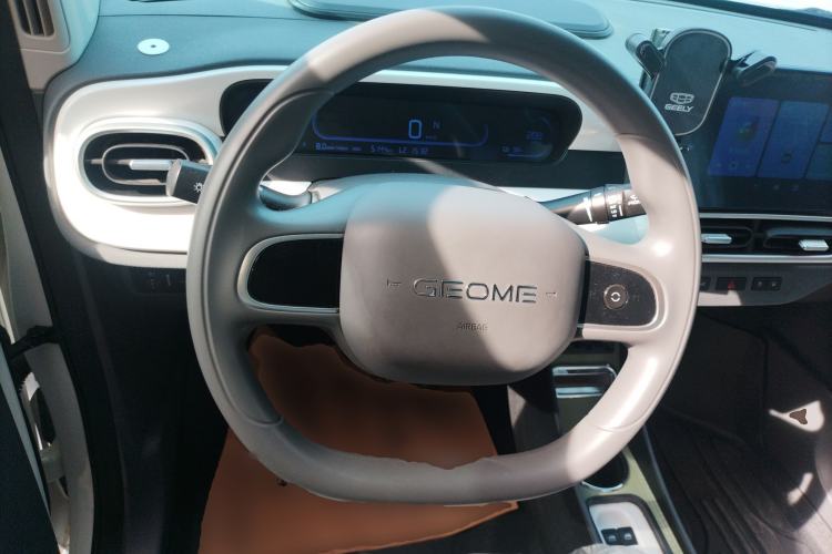 Used Geely Galaxy Panda 2025 210 km – Yuanqi Bear