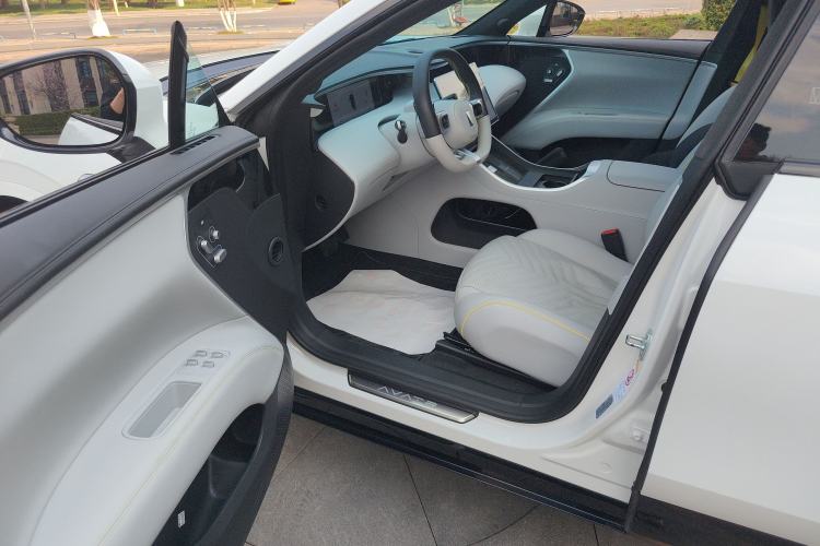 Used Avatr 11 2023 HarmonyOS Version Smart Enjoyment Upgrade Model 90-Degree Rear-Wheel Drive Edition
