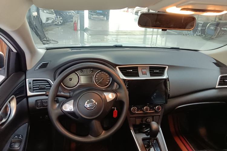 Used Nissan Sylphy 2024 Facelifted Three Classic 1.6XE CVT Comfort Edition Center Console