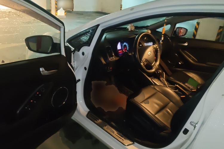 Used Kia K3 2015 1.6L Automatic GLS Driver Seat