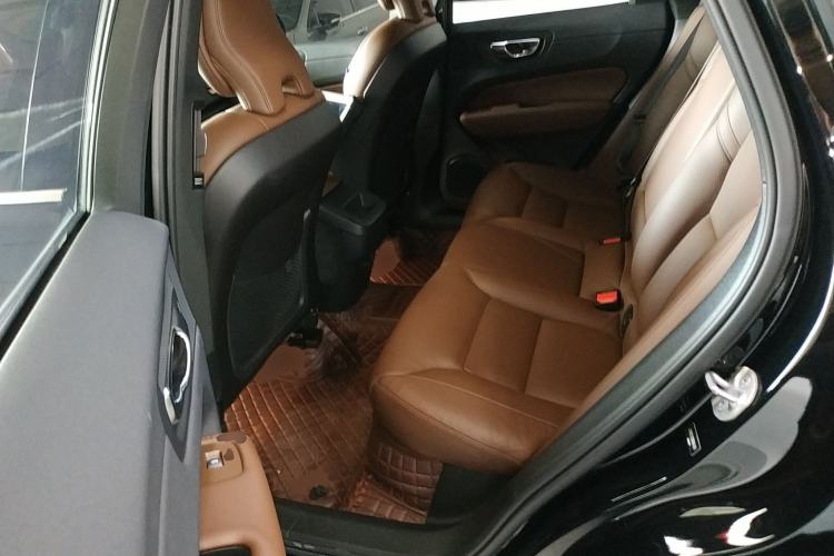 Used Volvo XC60 2024 B5 4x4 Smart Luxury Edition Left Rear Seat