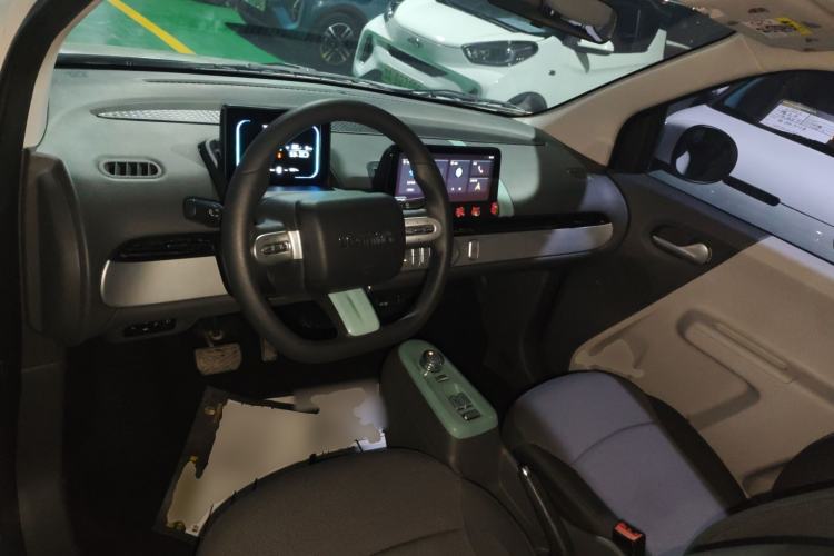 Used CHANGAN NEVO Lumin 2022 155 km – Refreshingly Sweet Edition Center Console