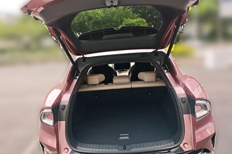 Used Xiaomi Auto YU7 2025 Ultra-Long Range High-Performance All-Wheel-Drive Max Edition