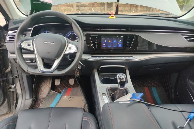 Used CHANGAN OSHAN X7 2021 1.5T Manual Luxury Version Center Console