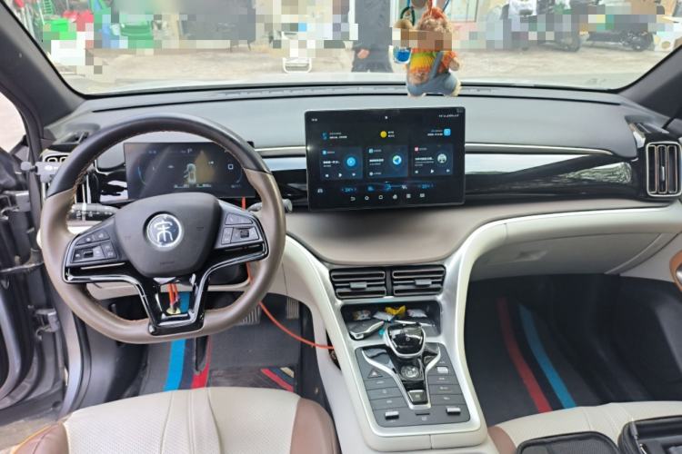 Used BYD Song Pro New Energy 2022 DM-i 110km Flagship Model Center Console