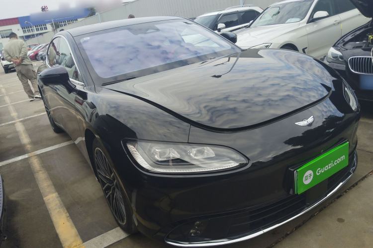 Used Yuanhang Y6 2024 620 km All-Wheel Drive Premium Edition
