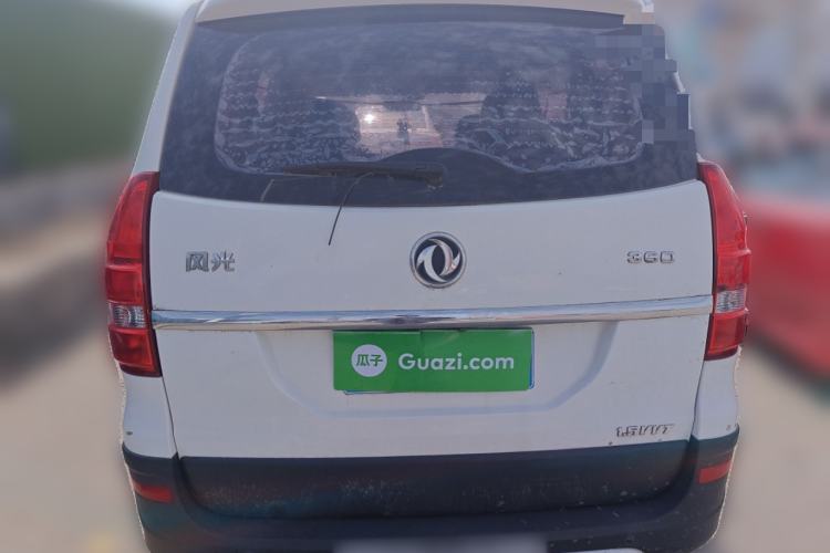 Used Dongfeng Fengon 360 2015 1.5L Manual Luxury 7-Seater China IV Standard
