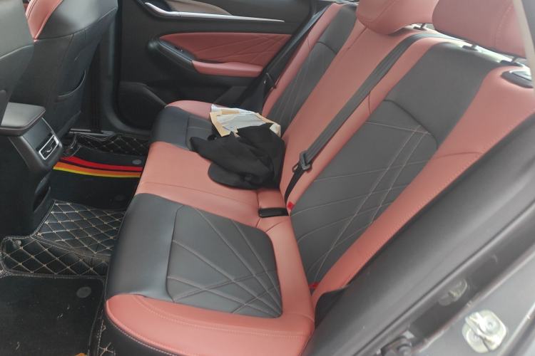 Used CHANGAN Eado 2022 PLUS Blue Whale NE 1.4T GDI DCT Prestige Edition
