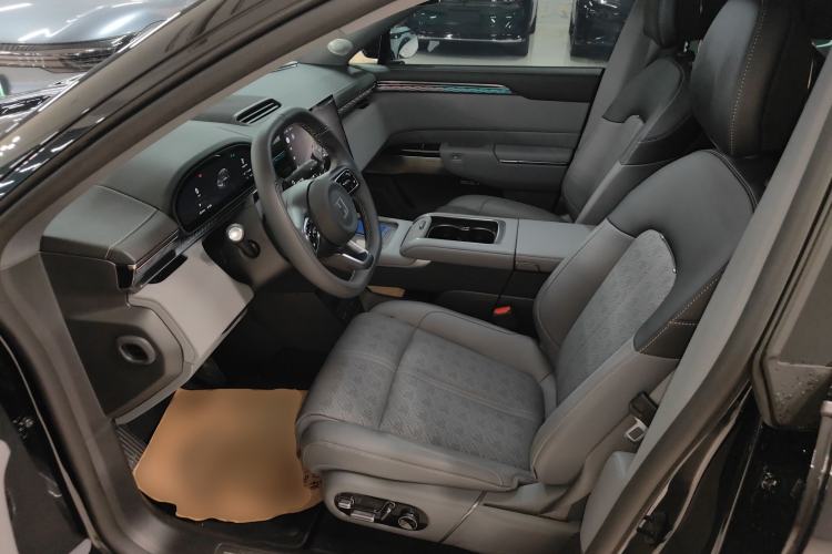 Used Zeekr 7X 2025 100kWh Long-Range All-Wheel Drive Intelligent Driving Version Left Front Seat