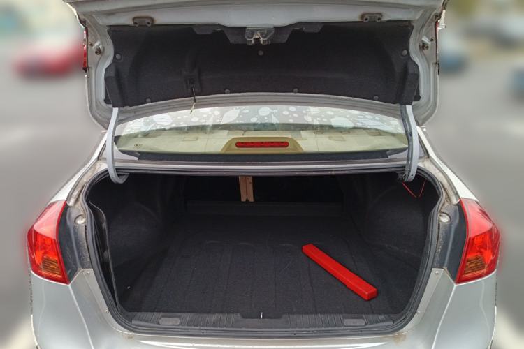 Used Buick Excelle 2013 1.5L Manual Classic Model Trunk