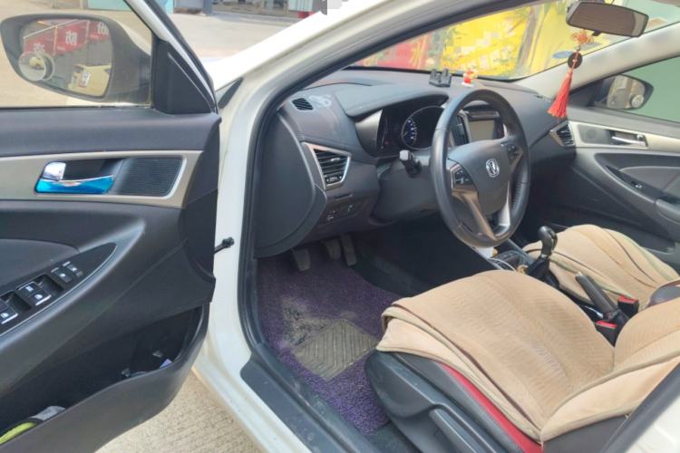 Used CHANGAN Eado 2016 1.6L Manual Junku Model