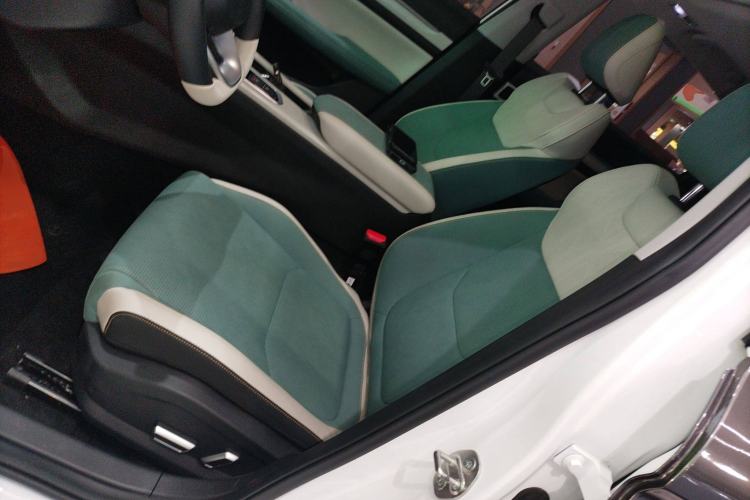 Used Geely Auto Emgrand L HiP 2022 1.5TD-DHT Pro 100KM Super Rui