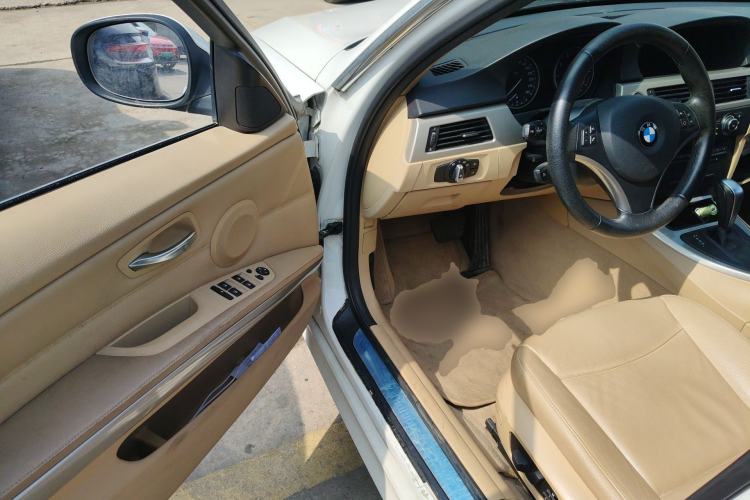 Used BMW 3 Series 2010 320i Luxury Model Driver Seat