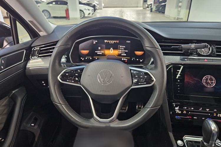 Used Volkswagen Magotan 2023 2 Million Units Limited Edition 330TSI DSG Leading Version Steering Wheel