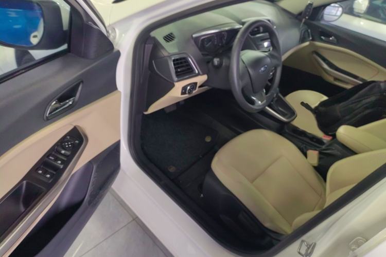 Used Ford Escort 2017 Revised Version 1.5L Automatic Comfort Edition