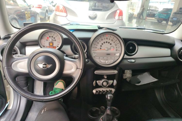 Used MINI 2010 1.6L COOPER Cheer
