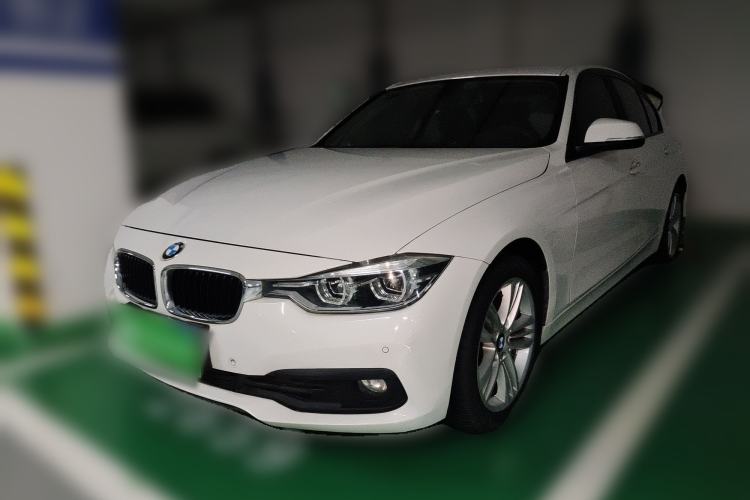 Used BMW 3 Series 2016 320i Fashion Model