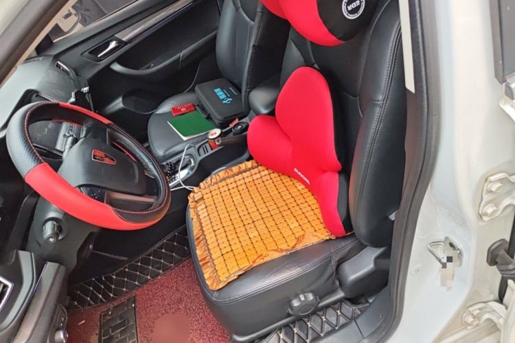 Used Roewe 360 2015 1.5L Automatic Luxury Edition
