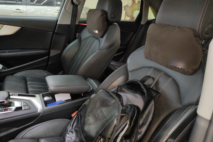 Used Audi A4L 2022 40 TFSI Luxury Dynamic Model