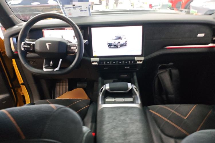 Used Deepal G318 2025 Worry-Free Cross-Country Edition Four-Wheel Drive Distant Mountains Version Interior 2