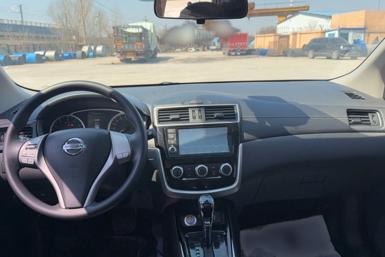 Used Nissan Tiida 2016 1.6L CVT Smart Drive Edition Interior 2