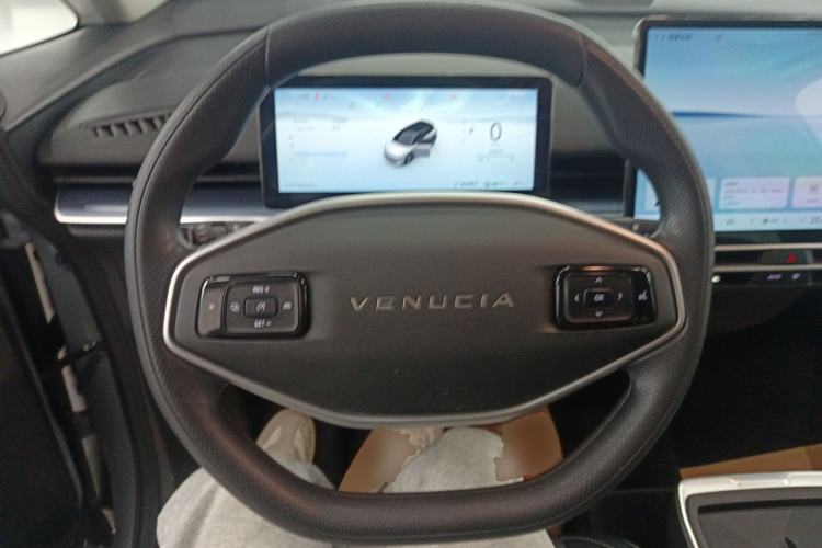 Used Venucia VX6 2023 520 Pro