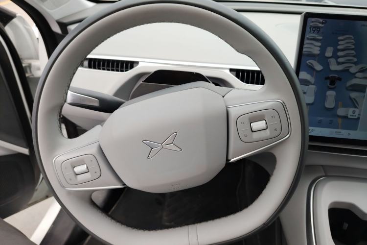 Used XPeng MONA M03 2025 600 with Ultra-Long Range Max Steering Wheel