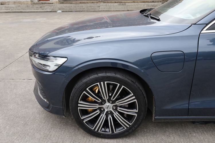 Used Volvo S60 New Energy 2022 T8 eDrive Hybrid All-Wheel Drive Smart Luxury Edition Exterior 8