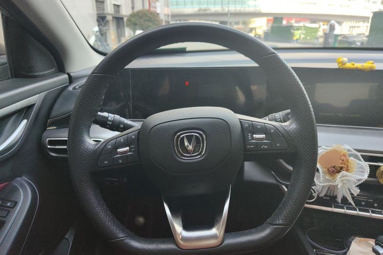 Used CHANGAN Eado 2021 PLUS Blue Whale NE 1.4T GDI DCT Flagship Model Steering Wheel