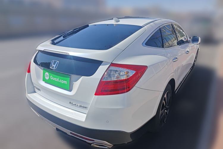 Used Honda Crosstour 2016 2.4L Luxury Edition Exterior 5