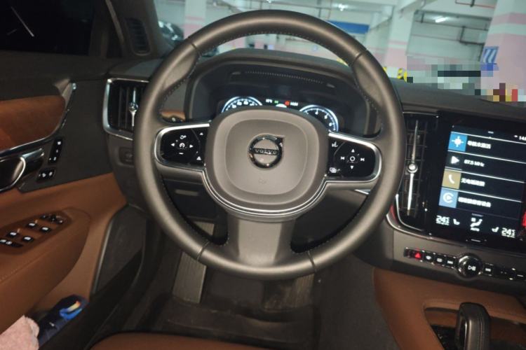 Used Volvo S90 2021 B5 Zhiyi Luxury Edition

