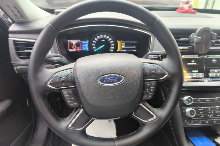 Used Ford Taurus 2015 EcoBoost 245 Fashion Edition Steering Wheel