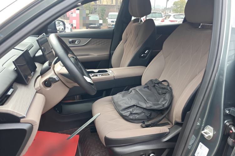 Used Chery Fengyun T8 2025 1.5T 130km Deluxe Version 5 Seats