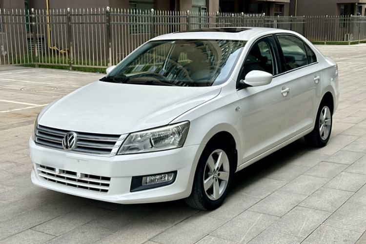 Used Volkswagen Santana 2013 1.6L Manual Comfort Edition