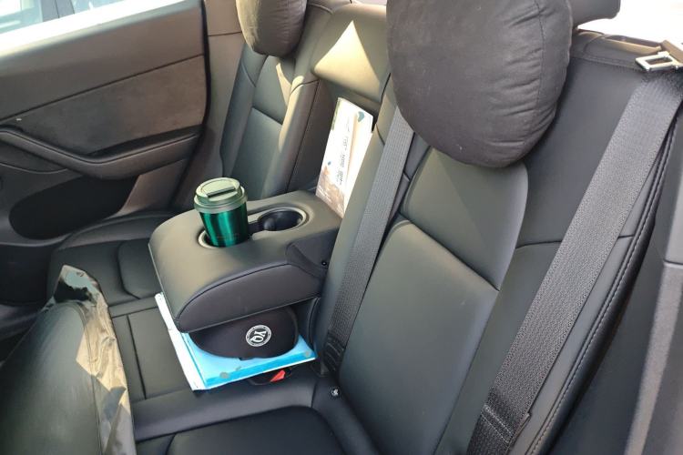 Used Tesla Model Y 2024 Rear-Wheel-Drive Version
