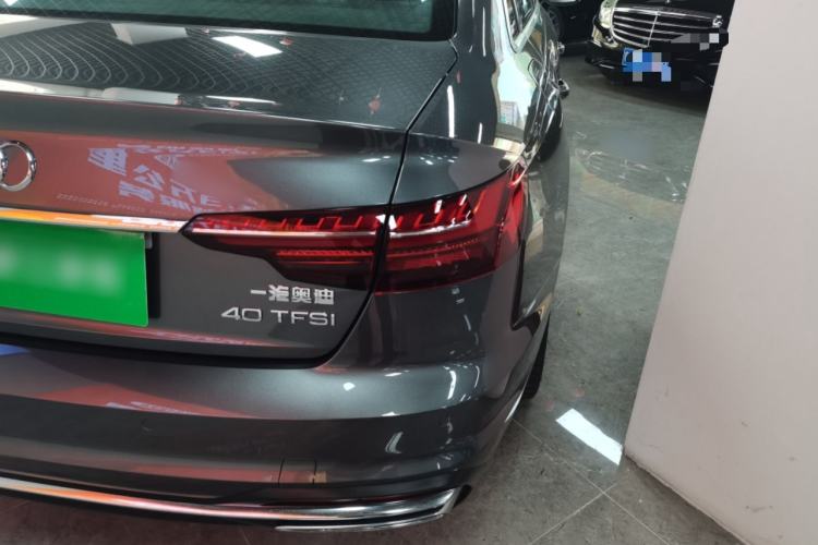 Used Audi A4L 2023 40 TFSI Fashionable and Elegant Version Right Rear Taillight