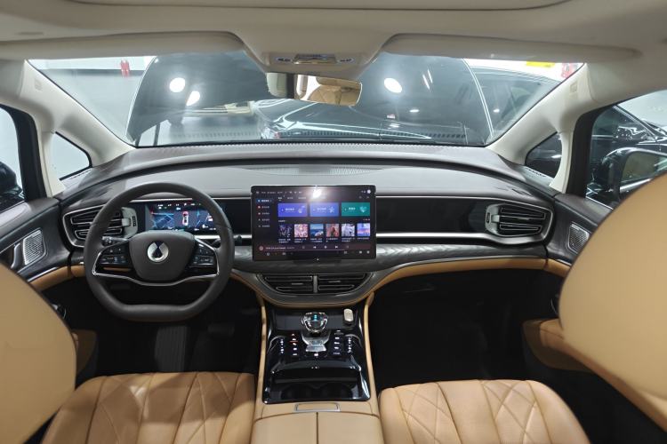 Used Denza D9 2024 EV 620 Premium Model Center Console