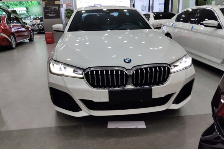 Used BMW 5 Series 2022 Second Facelift 530Li Leading Edition M Sport Package Front