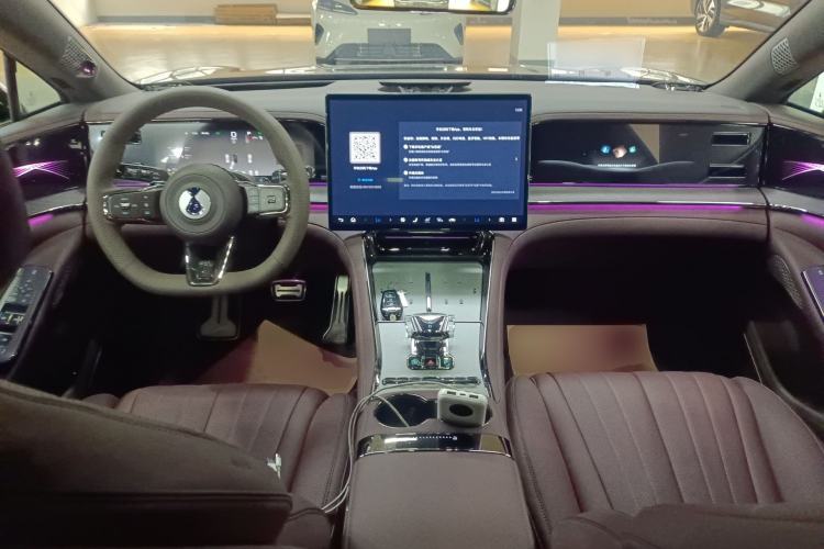 Used Denza Z9GT 2024 1100 Four-Wheel Drive Max Edition Center Console