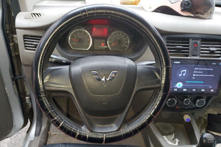 Used Wuling Rongguang V 2018 1.5L Practical Version
