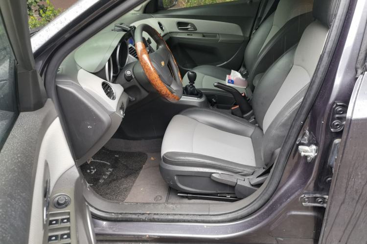 Used Chevrolet Cruze 2013 1.6L SE MT
