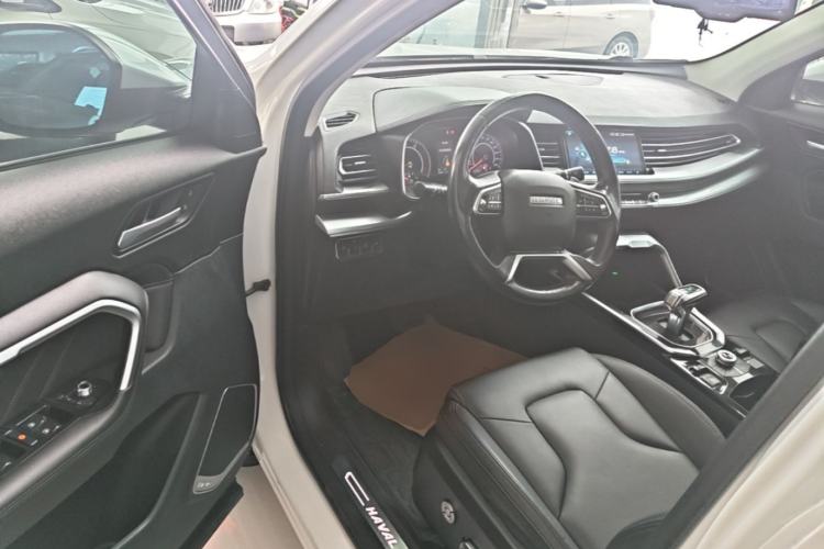 Used Haval H6 2017 Red-Label 1.3T Automatic Two-Wheel Drive ZhiShang Model
