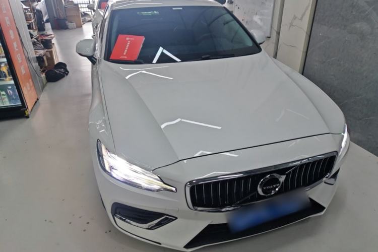 Used Volvo S60 2020 T4 Zhiyuan Luxury Edition
