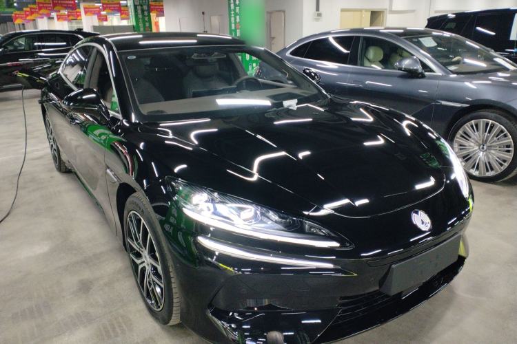 Used Denza Z9 2024 1100 km Four-Wheel Drive Max Version