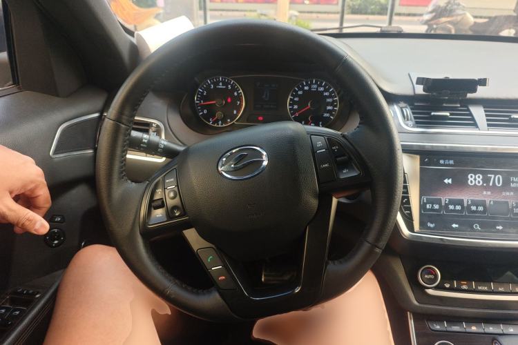 Used Land X7 2015 2.0T Panoramic Flagship Edition Steering Wheel