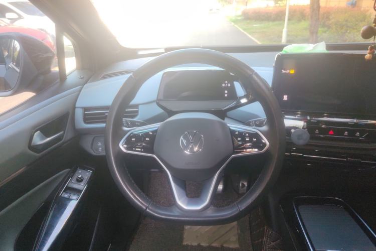 Used Volkswagen ID.4 X 2023 Upgraded Model Pure Long-Range Version Steering Wheel