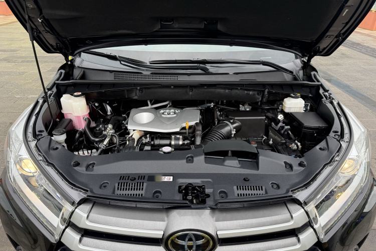 Used Toyota Highlander 2018 2.0T Four-Wheel Drive Luxury Version 7 Seats China VI Standard