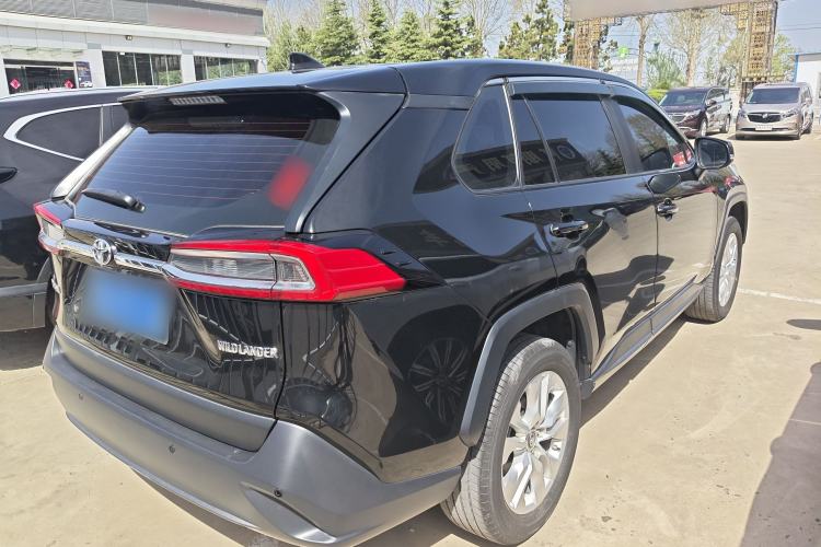 Used Toyota Wildlander 2022 Updated Version 2.0L CVT Two-Wheel Drive Leading Edition
