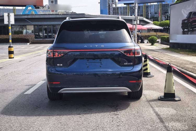 Used Hima AITO M9 2025 All-Electric Ultra Version 100 kWh 5-Seater Model
