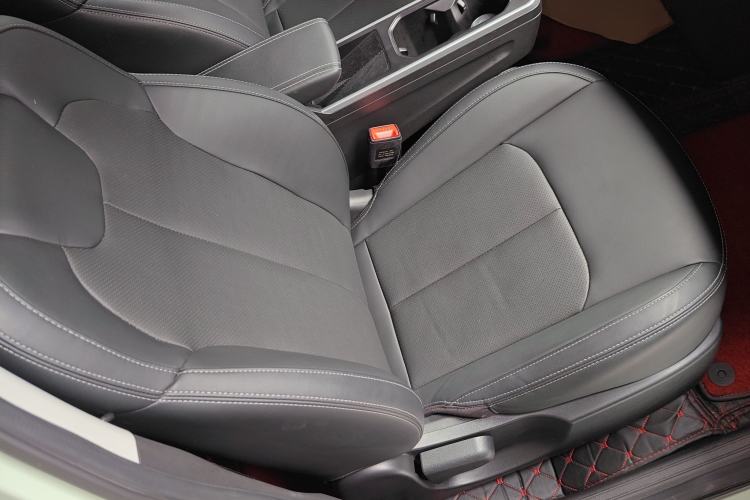 Used NETA V 2022 Chao 400 Lite Right Front Seat